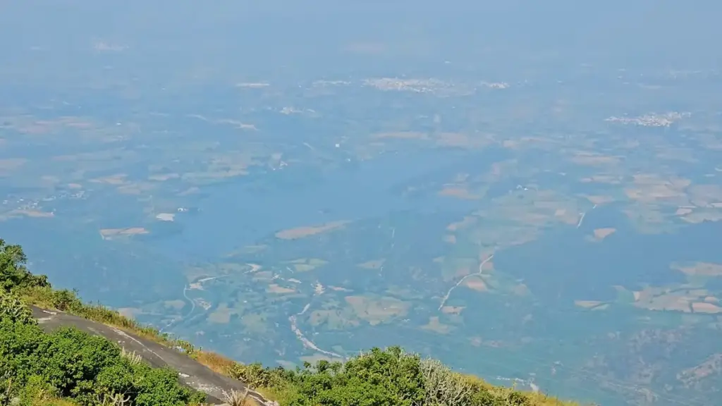 Panoramic valley view from Guru Shikhar, the highest peak of Rajasthan